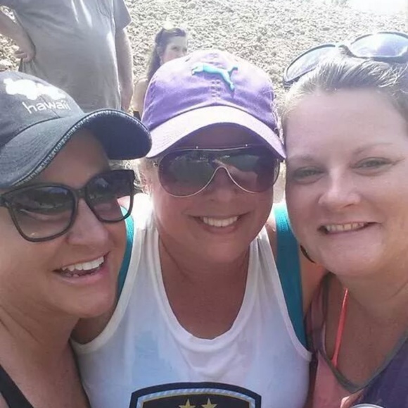 Meet your Posh Ambassador, Billye - Picture 3 of 3